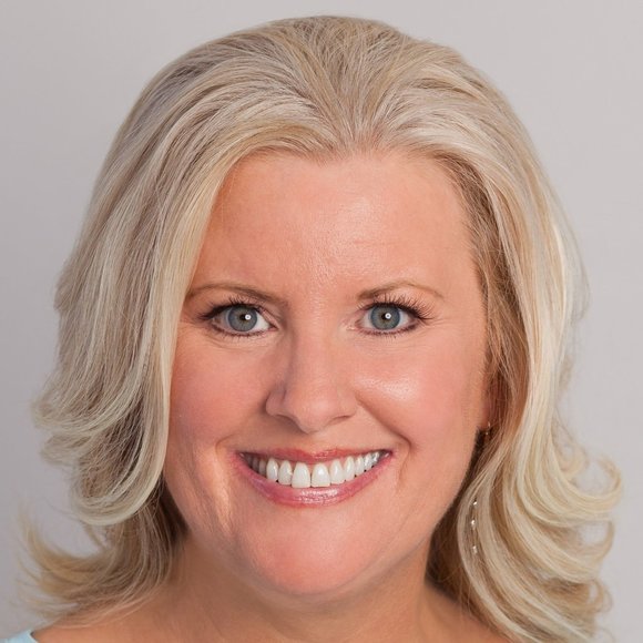 Meet your Posher, Mary Kate - Picture 2 of 2